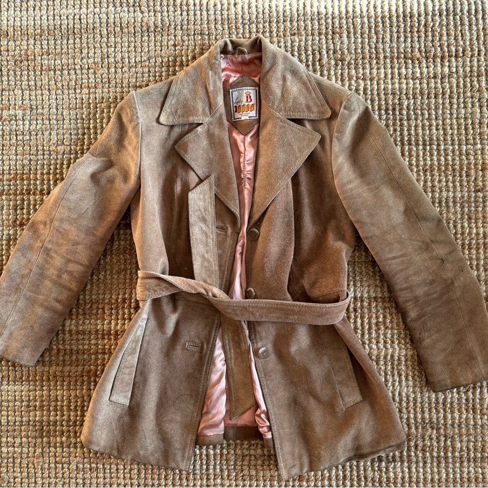 Vintage Women's Tan Suede Jacket